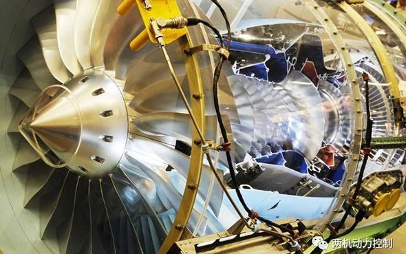 ���ھ��ú��շ���ͷ�������г�����